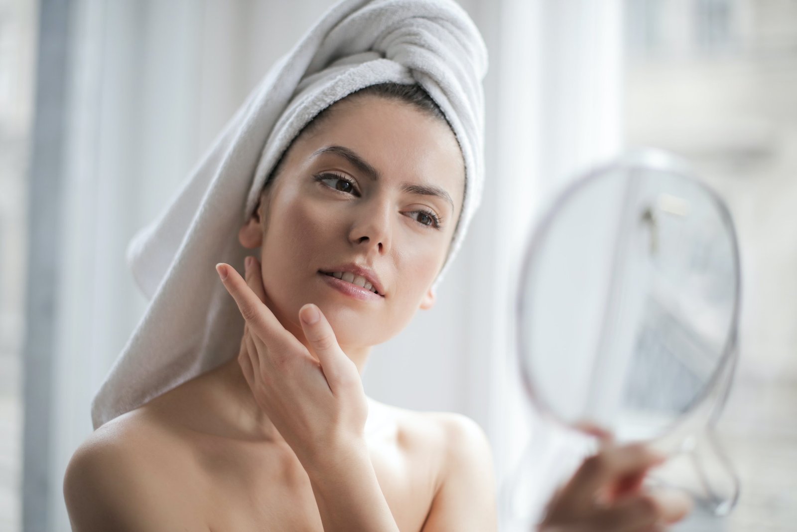 Skincare for Anti-Aging: Tips to Maintain your Youthful Glow